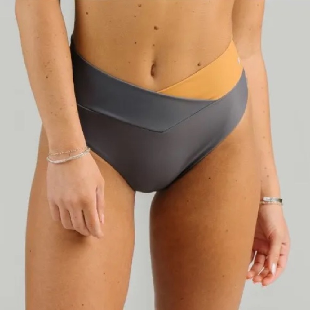 Dry Mustard Pipa Beach Hi-waisted Bikini Bottom